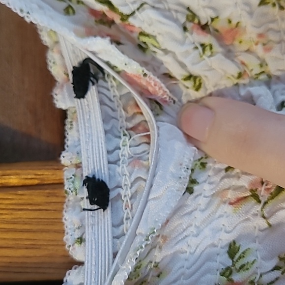 Beautiful and Light Long Floral Dress - Picture 6 of 7